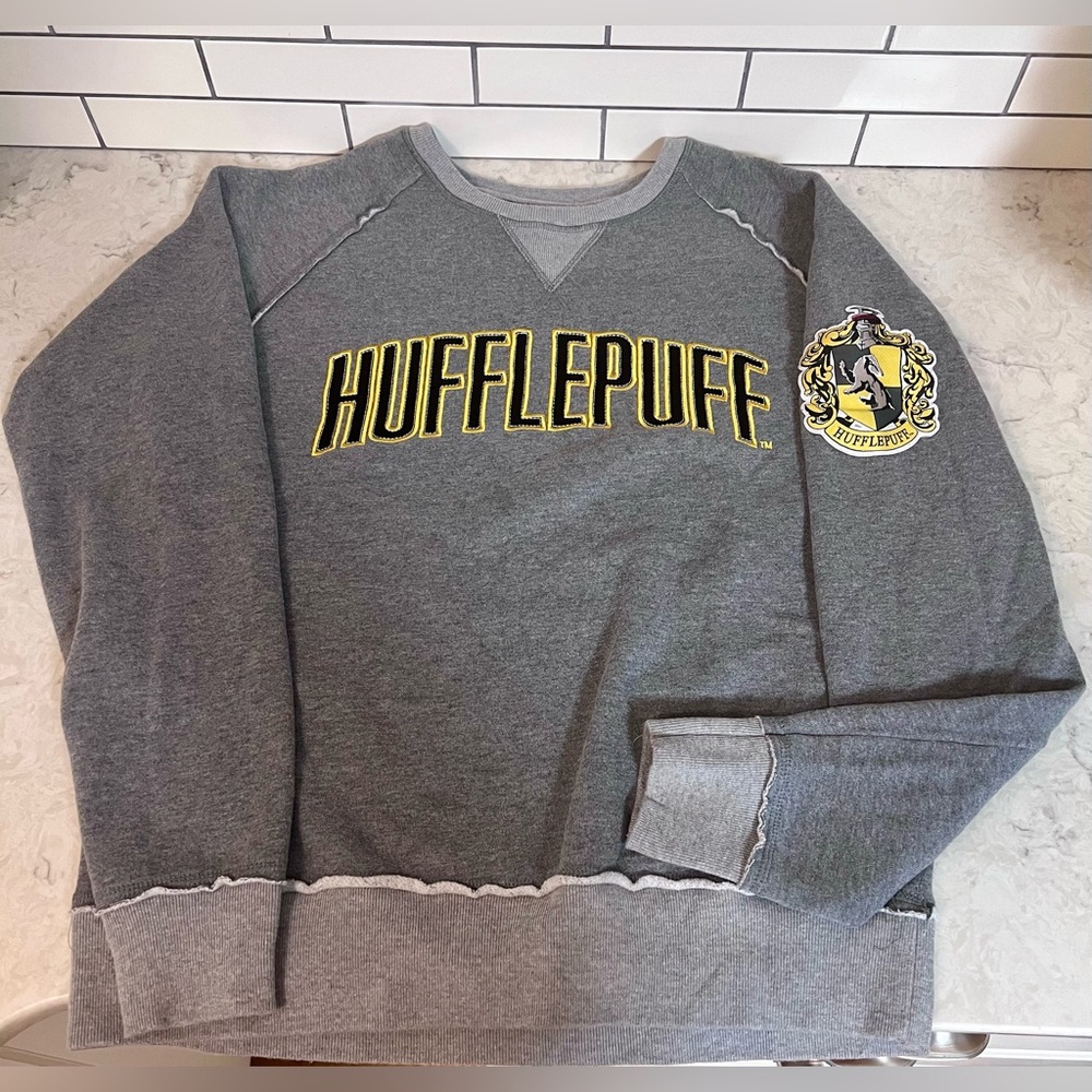 Hufflepuff Harry Potter Long-sleeve Crewneck Sweatshirt With Crest On Left Arm